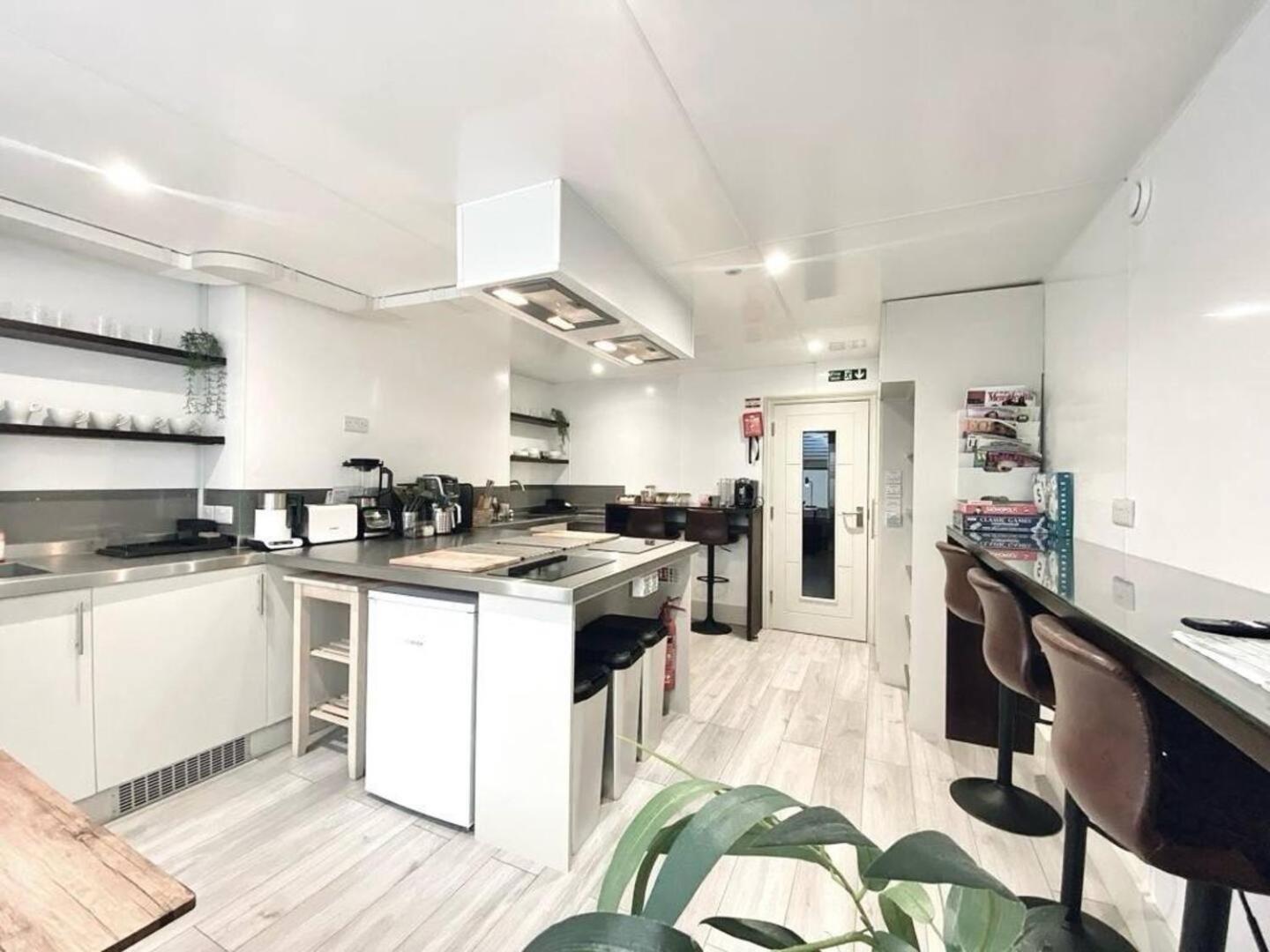 Apt 11 Seaside Serenity Chic Studio Steps To Beach Brighton Екстер'єр фото